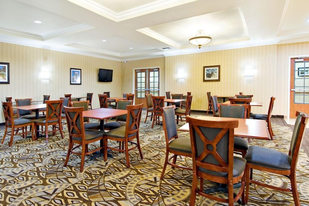Holiday Inn Express & Suites Klamath Falls Central By Ihg Kültér fotó