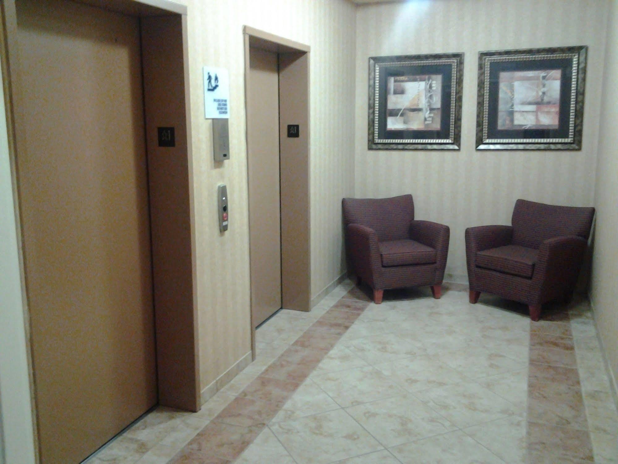 Holiday Inn Express & Suites Klamath Falls Central By Ihg Kültér fotó
