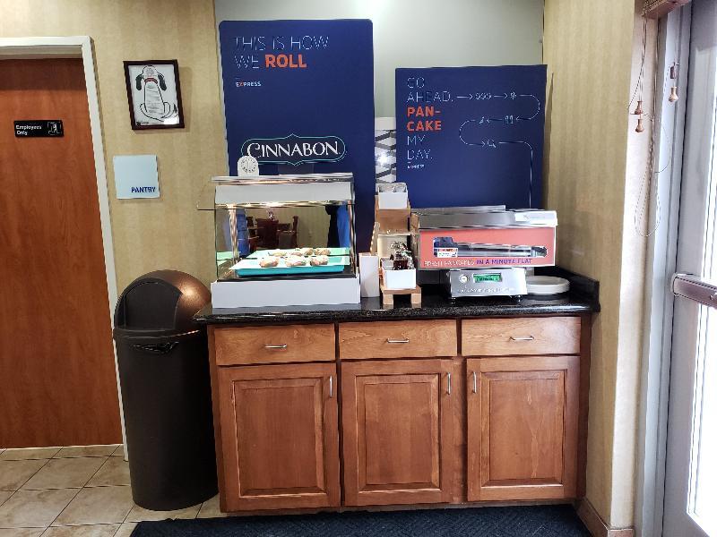 Holiday Inn Express & Suites Klamath Falls Central By Ihg Kültér fotó